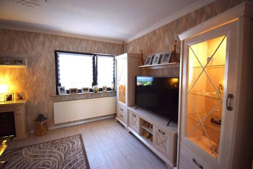 Wohnzimmer - 4 Zimmer Reihenendhaus in Bremerhaven
