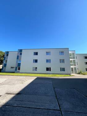 Außenansicht vom Parkplatz.jpeg - 1 Zimmer Etagenwohnung in Stralsund