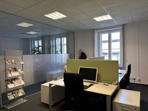 Büro 3 - Büro mit 210,00 m&sup2; in Endingen zur Miete