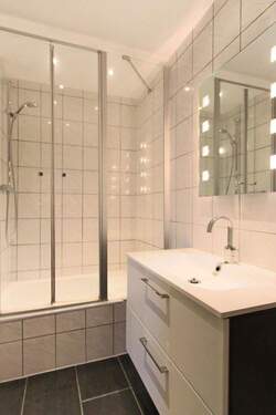 Bild 2 - 1 Zimmer Etagenwohnung zum Kaufen in Ratingen