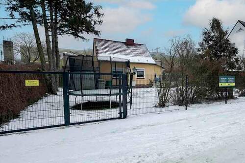 Grundstück Zufahrt - 3 Zimmer Einfamilienhaus zum Kaufen in Berlin