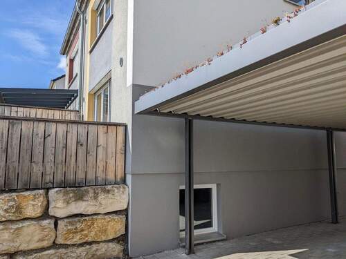 Ansicht Carport - 6 Zimmer Doppelhaushälfte in Flein