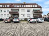 Außenparkplatz - 2 Zimmer Etagenwohnung zum Kaufen in Friolzheim