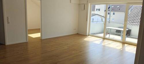 Bild 1 - helle 4 Zimmer Wohnung mit toller Aussicht auf den Schwarzwald