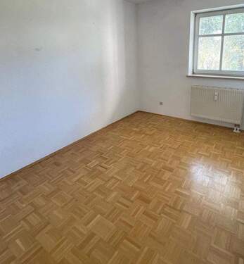 Beispiel Boden - Terrassenwohnung in Mallersdorf-Pfaffenberg zum Kaufen