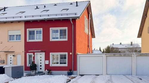 Straßenansicht - 5 Zimmer Reihenendhaus zum Kaufen in Parsberg