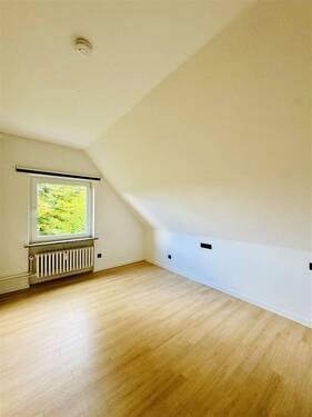 Zimmer 2 - 