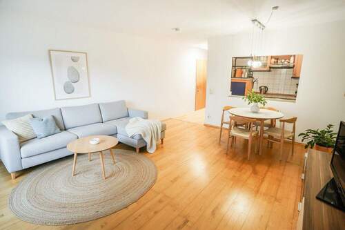 Wohn-/Essbereich KI - 2 Zimmer Etagenwohnung zum Kaufen in Weilheim in Oberbayern