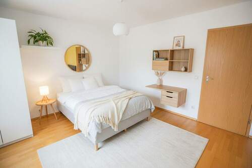 Schlafzimmer mit Loggia KI - 