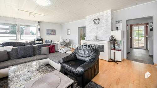 Wohnzimmer 2 - 6 Zimmer Mehrfamilienhaus, Wohnhaus in Übach-Palenberg