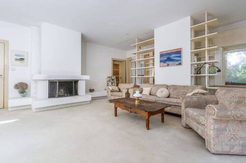 Wohnzimmer - 6 Zimmer Einfamilienhaus in Berlin