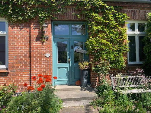 Haustür - 7 Zimmer Einfamilienhaus zum Kaufen in Dändorf