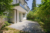 Terrasse - Ruhige Gartenwohnung mit ca. 200 m² Südwestgarten