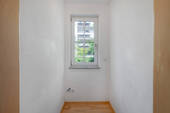 Abstellkammer mit Fenster - 