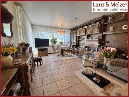 großes Wohnzimmer mit... - Gelegenheit! Idyllische Wohnung in Bestlage von Berlin-Frohnau - Ruhe und Natur inklusive!