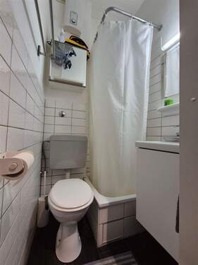 Badezimmer mit Dusche - 