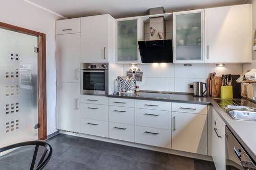 Moderne Hochglanz-Küche - 