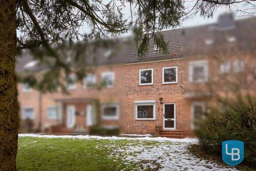 Häuserzeile - Reihenhaus mit Potential für die kleine Familie!