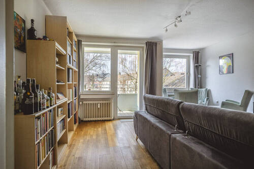 Wohnzimmer Ansicht 1 - 3 Zimmer Etagenwohnung in Aachen