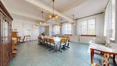 Zimmer - 5 Zimmer Mehrfamilienhaus, Wohnhaus zum Kaufen in Groitzsch