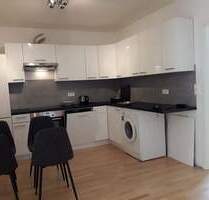 Schönes WG-ZIMMER in einer 3-Zimmer-Wohngemeinschaft - München Schwabing-West