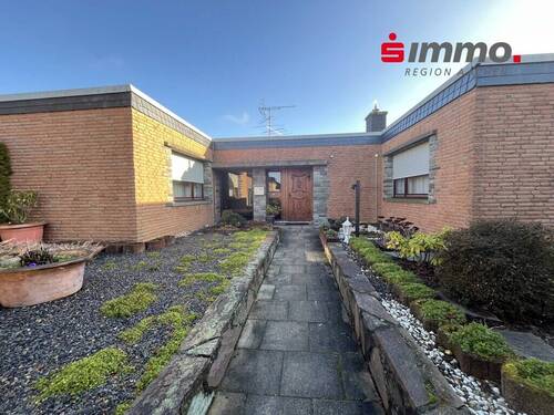 Titelbild - 5 Zimmer Bungalow zum Kaufen in Baesweiler