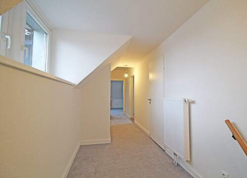 Flur - Etagenwohnung mit 88,00 m² in Mözen zur Miete