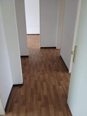 Flur - 3 Zimmer Etagenwohnung zur Miete in Wustrow
