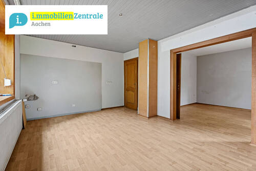 Wohnzimmer - Einfamilienhaus mit 98,00 m&sup2; in Eschweiler zum Kaufen