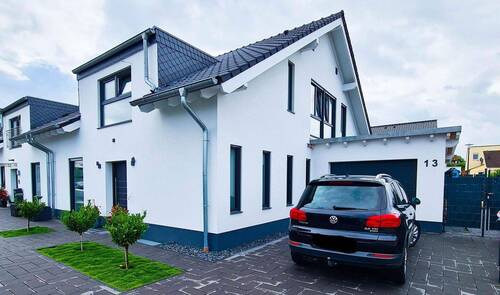 Bild 1 - Großzügige Doppelhaushälfte in Meckenheim-Merl - modern, familienfreundlich & energieeffizient