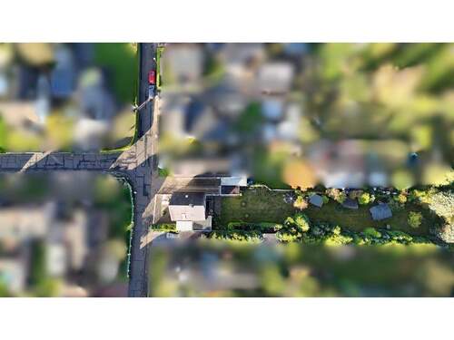 Grundstück inkl. Pachtgrundstück - Einfamilienhaus mit 90,90 m² in Neumünster zum Kaufen