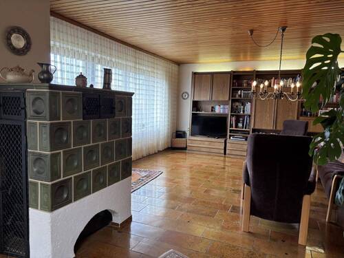 Wohnbereich mit Kachelofen - 