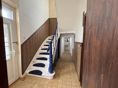 Treppemhaus - Einfamilienhaus mit 113,50 m&sup2; in Würselen zum Kaufen