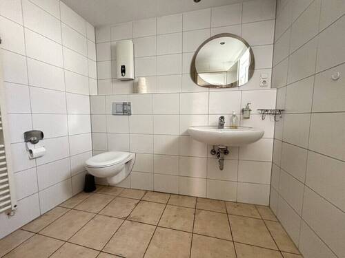 Badezimmer Erdgeschoss (1) - 
