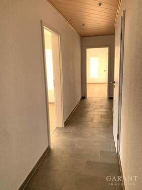 Diele - 3 Zimmer Etagenwohnung in Karlsruhe