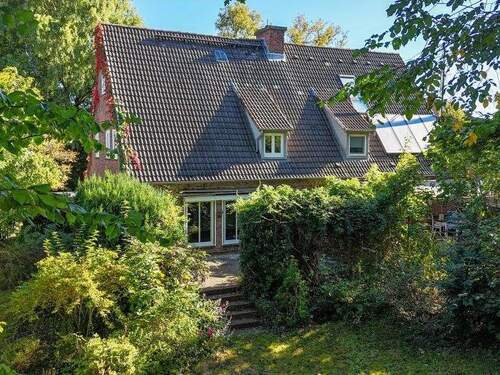 Rückansicht - 4 Zimmer Doppelhaushälfte zum Kaufen in Neumünster