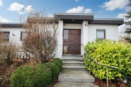 Herzlich Willkomen - Charmanter und stilvoller Bungalow in der beliebten Villinger - Hammerhalde!