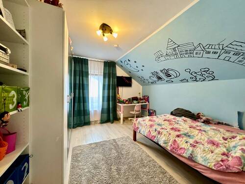 Kinderzimmer DG - 