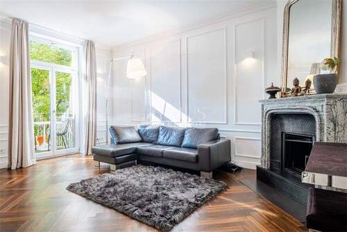 Prius_Kamera_Keplerstraße_FFM- - Wohnen wie ein König, Luxussanierte Altbau-Wohnung in TOP-Lage