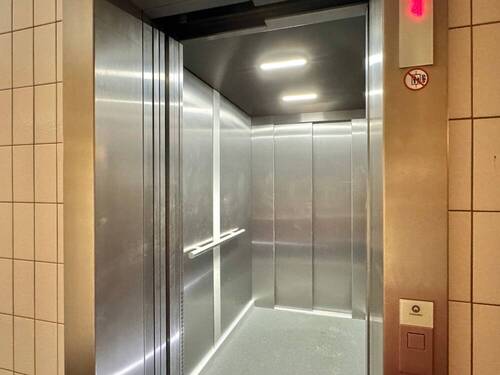 Fahrstuhl - 