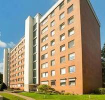 Gut geschnittene 2,5-Zimmer-Wohnung mit Balkon und Blick ins Grüne in Hamburg-Lurup