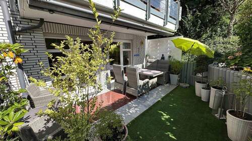 Terrasse mit elektr. Sonnenmarkise - 