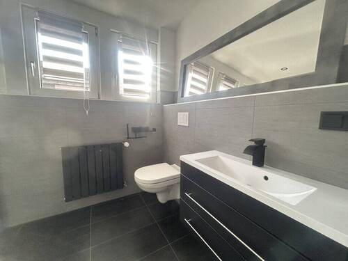 Bad - Doppelhaushälfte mit 129,00 m&sup2; in Baesweiler zum Kaufen