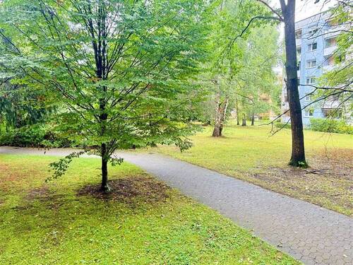 vor dem Haus - 