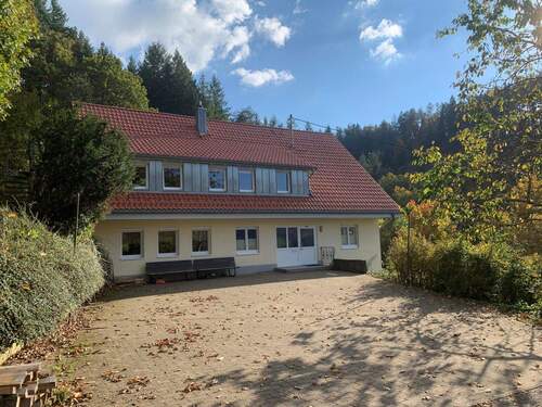 Seitenansicht Eingang - Freizeitheim 'Schwarzschniederhof' in 77728 Oppenau