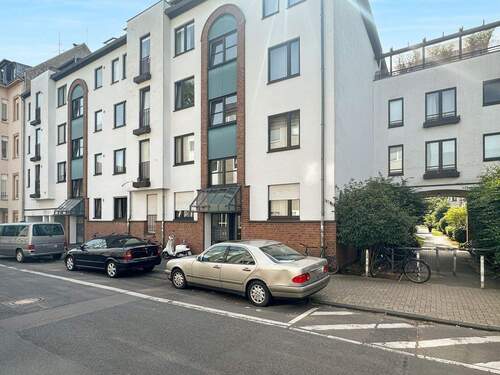 Aussenansicht - Investition mit Zukunft: Vermietete 2-Zimmer-Wohnung in Köln-Sülz