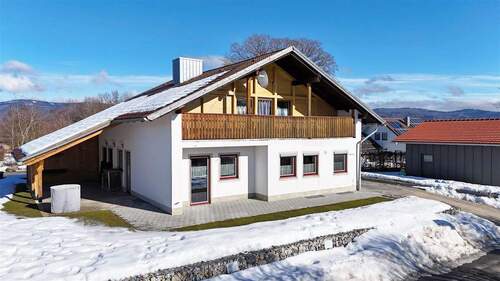 Hausansicht - 3 Zimmer Einfamilienhaus zum Kaufen in Sankt Oswald