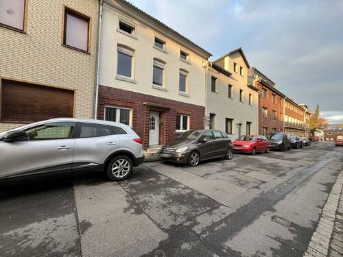 Straßenansicht - 4 Zimmer Reihenmittelhaus in Alsdorf