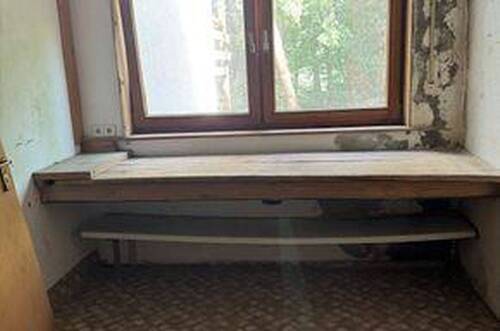 Werkraum mit massiven Tisch - 