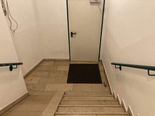 Zugang Tiefgarage - 